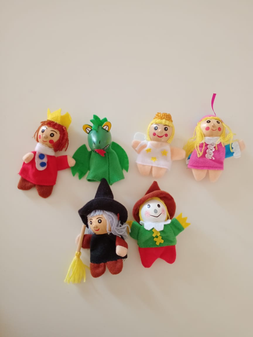 Finger Wooden Puppet Set